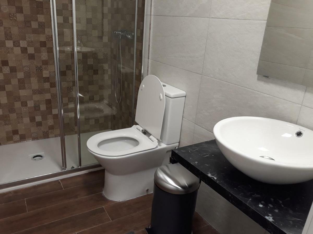 Hub Hostel Севиля Екстериор снимка