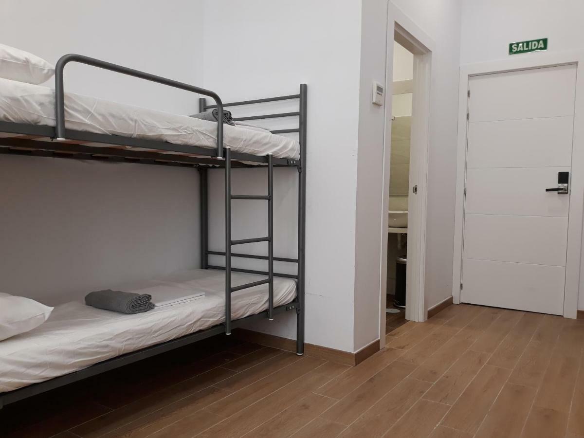 Hub Hostel Севиля Екстериор снимка