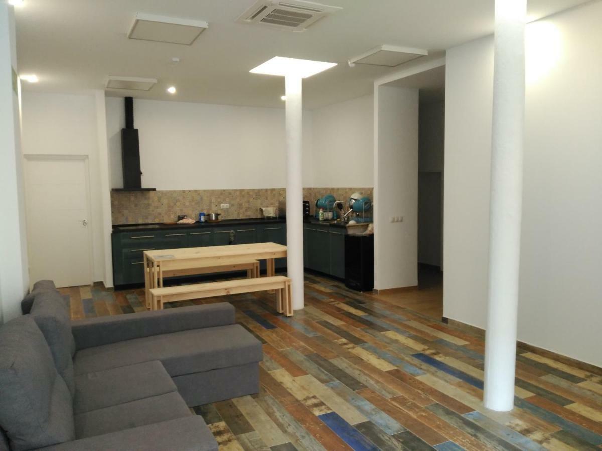 Hub Hostel Севиля Екстериор снимка